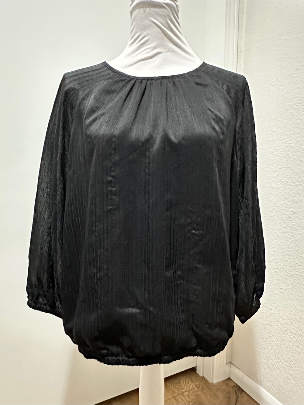 LOFT Black Textured Long-Sleeve Blouse
